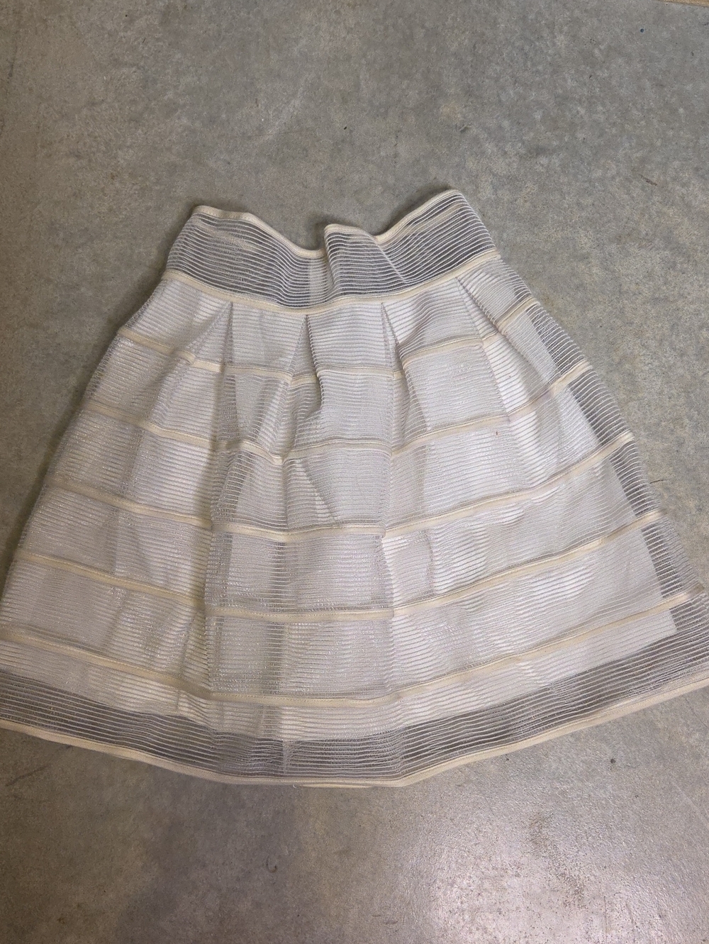 AKIRA Chicago Red Label Ivory & Cream Layered Mesh Circle Skirt
